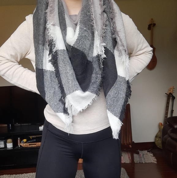 2 🍂 garage scarves. Large, warm, stylish. - Picture 5 of 10